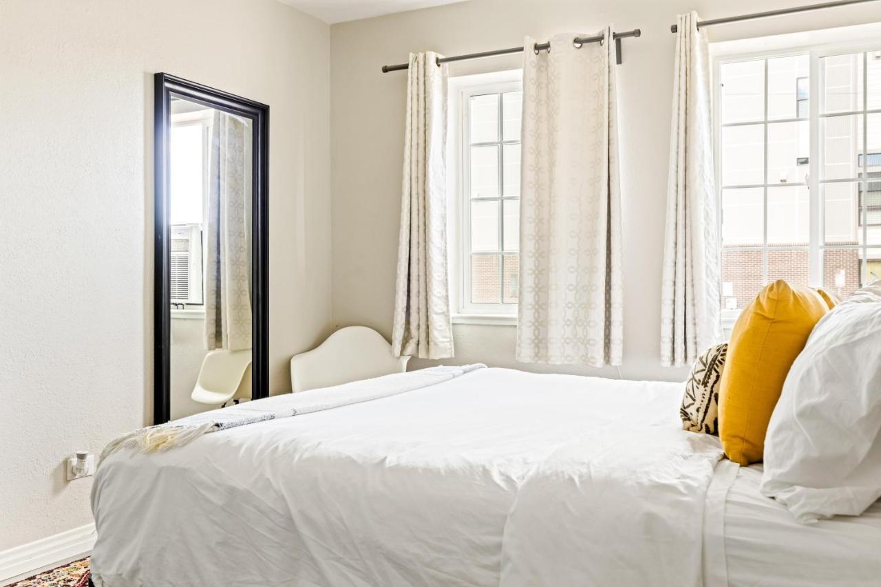 Stylish City Retreat - King Beds - Walk To Sloans Lake Denver Luaran gambar